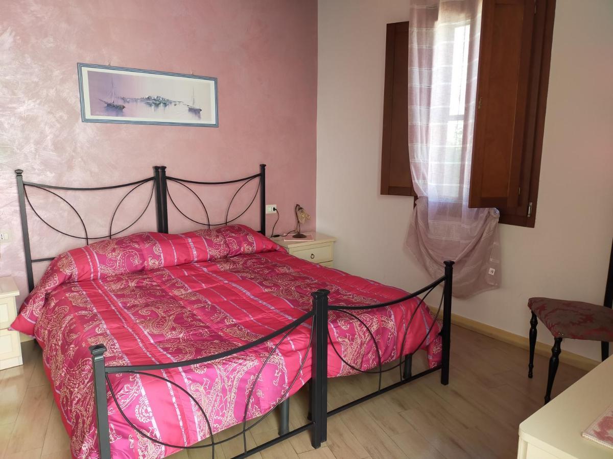B&B Colti Di Rosa Castelsardo Buitenkant foto